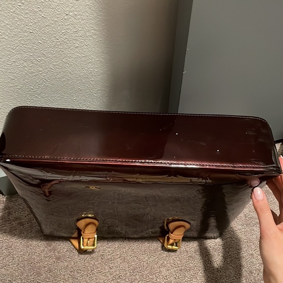 Authentic vintage Louis Vuitton Houston tote bag in dark red vernis - Picture 15 of 16